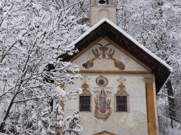 vallouise chapel winter snow